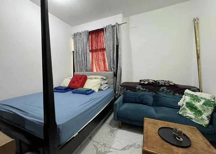 Affordable Room With 2 Beds Shared Toilet